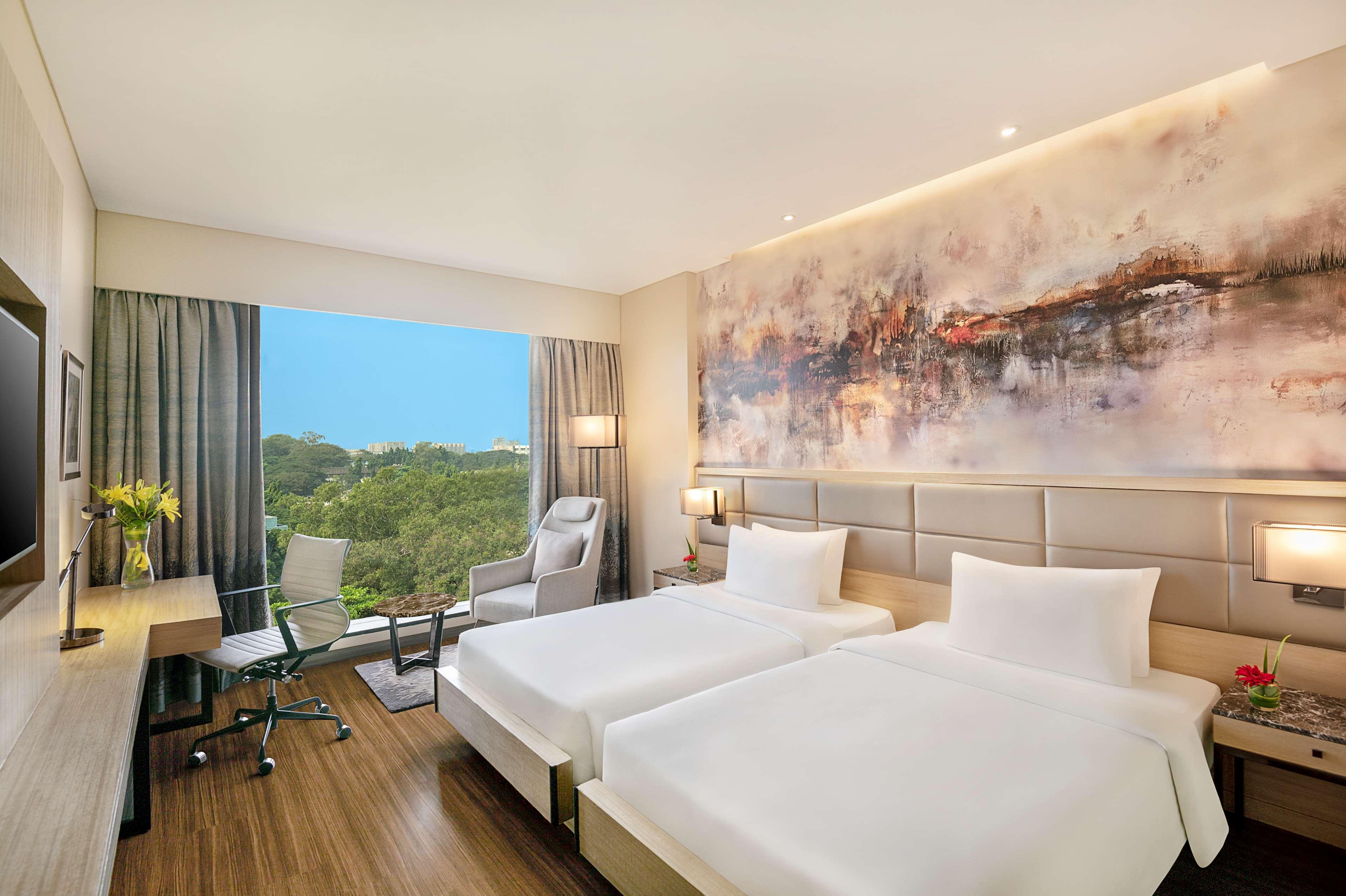 Radisson Mumbai Andheri Midc Dış mekan fotoğraf Deluxe Room