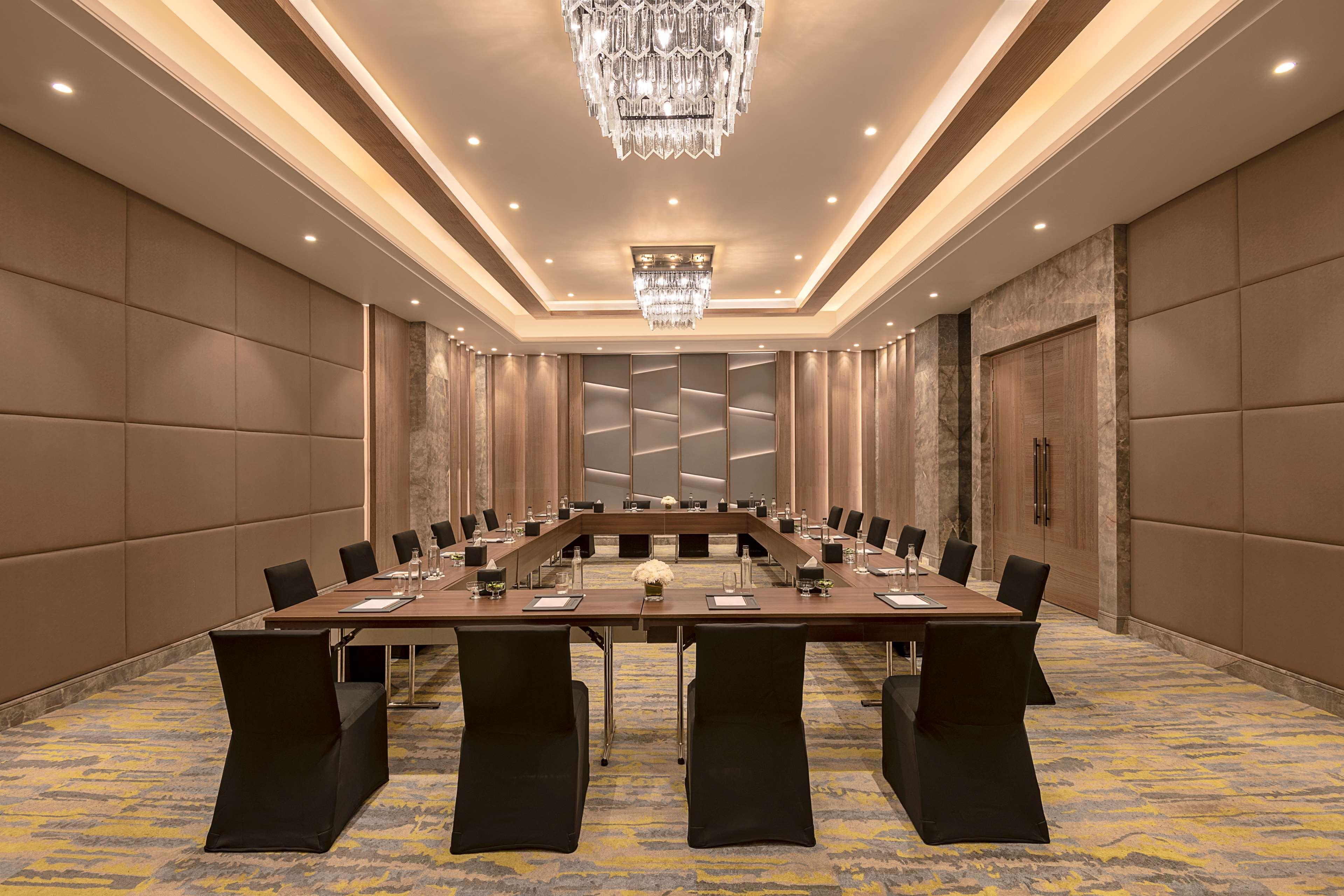 Radisson Mumbai Andheri Midc Dış mekan fotoğraf Meeting room