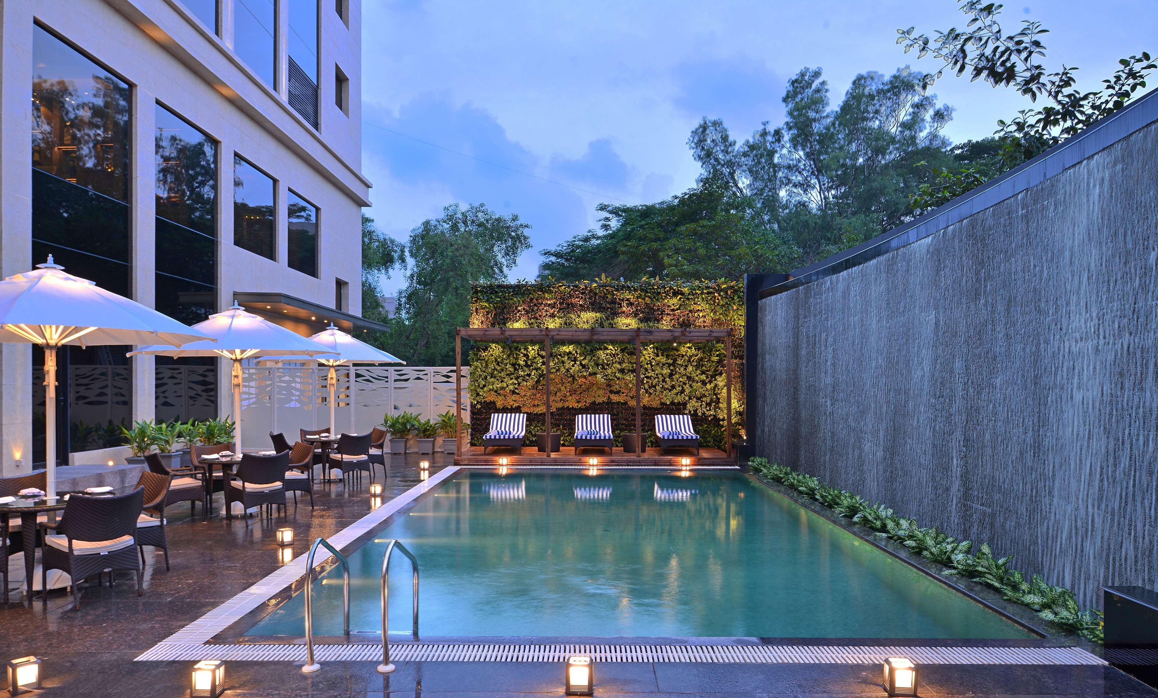 Radisson Mumbai Andheri Midc Dış mekan fotoğraf The Park, Hyderabad
