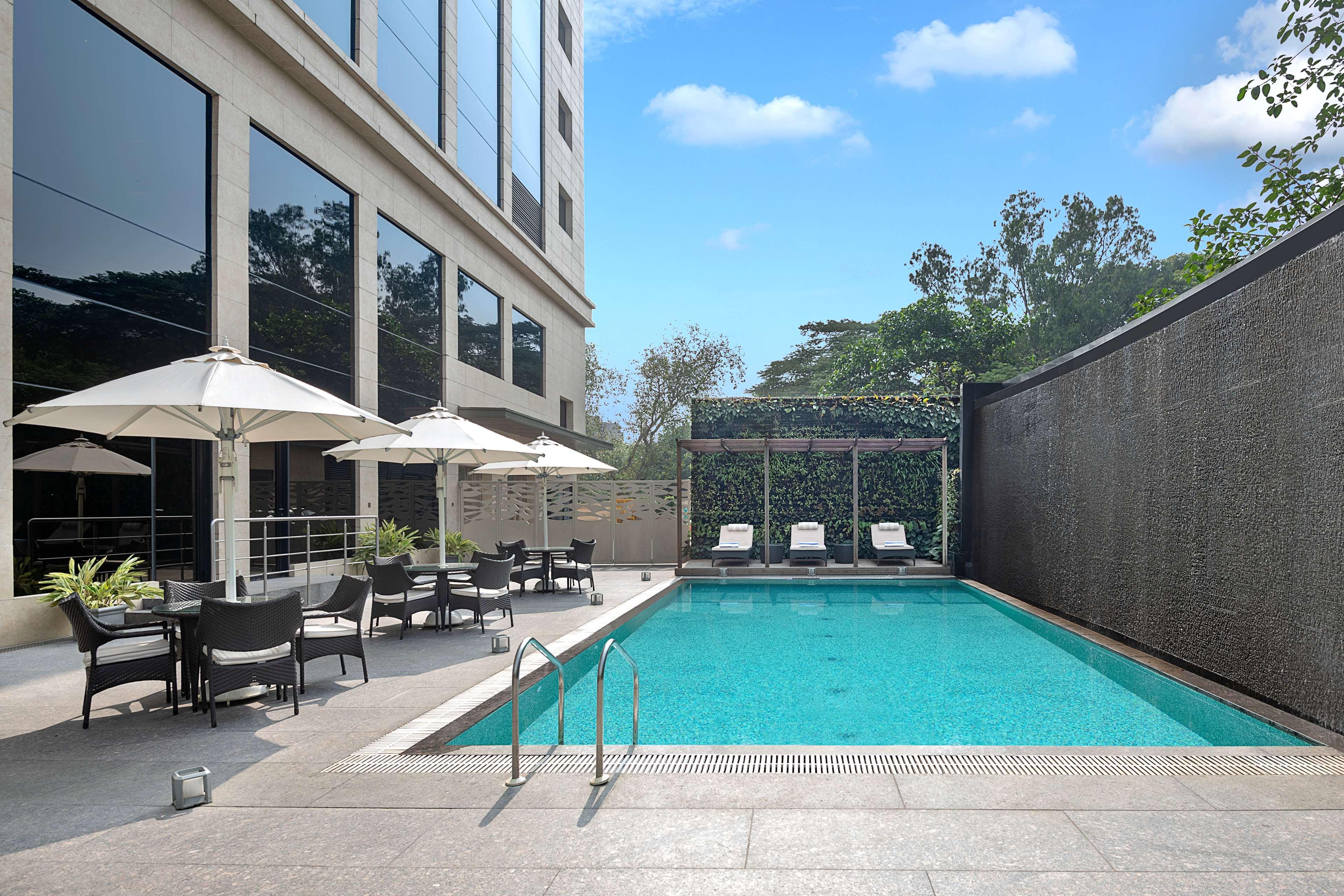 Radisson Mumbai Andheri Midc Dış mekan fotoğraf The Park, New Delhi